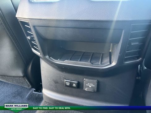 Used 2025 Toyota Tundra Limited image 21