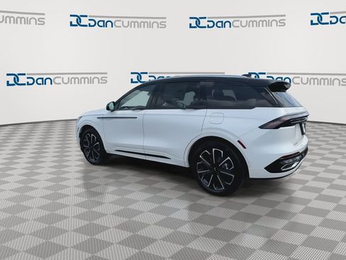 New 2026 Lincoln Nautilus Reserve AWD/4WD image 6