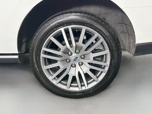 Used 2023 Ford Expedition Limited AWD/4WD image 34