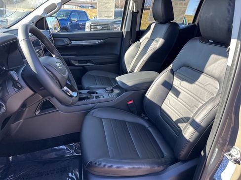 New 2025 Ford Ranger Lariat w/ FX4 Off-Road Package image 18