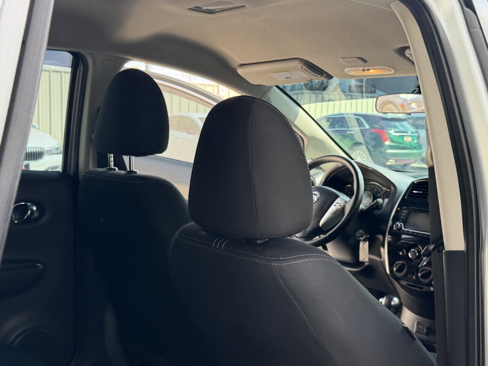 Used 2018 Nissan Versa Note SV FWD image 31