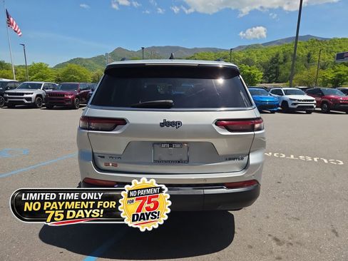 Used 2021 Jeep Grand Cherokee L Limited AWD/4WD image 4