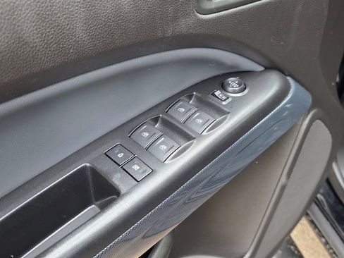 Used 2016 Chevrolet Colorado Z71 w/ Z71 Midnight Edition RWD image 25