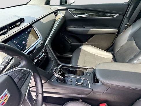 Used 2021 Cadillac XT5 Premium Luxury FWD image 26