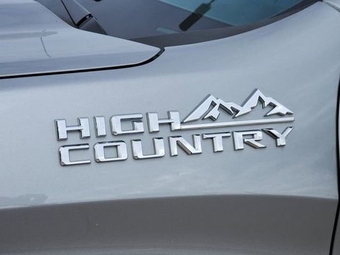 Certified 2025 Chevrolet Silverado 1500 High Country w/ Technology Package AWD/4WD image 7