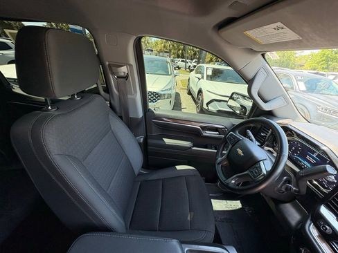 Used 2023 Chevrolet Silverado 1500 LT AWD/4WD image 25