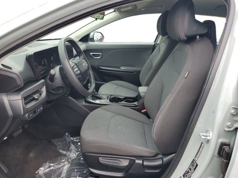 Used 2025 Kia K4 FWD image 20