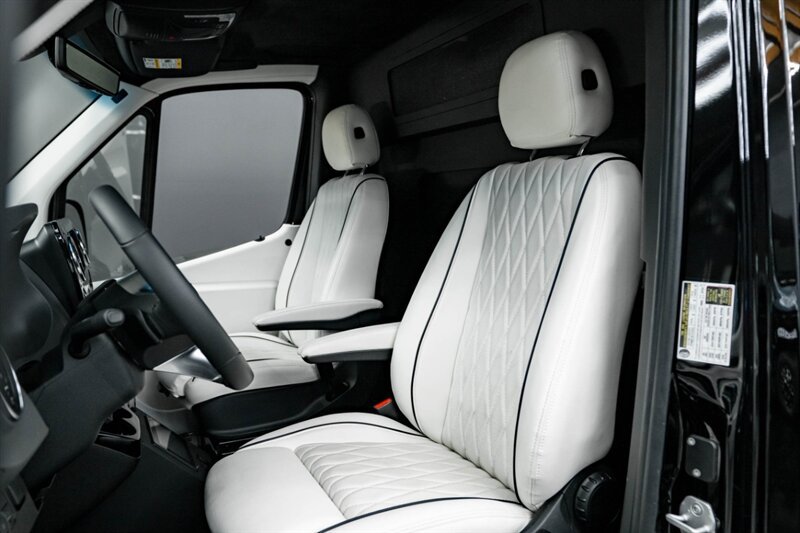 Used 2026 Mercedes-Benz Sprinter 3500 image 17