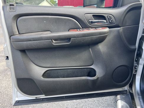 Used 2007 Chevrolet Silverado 2500 LTZ w/ Safety Package image 15