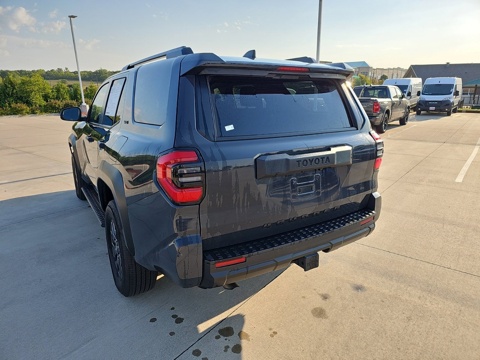Used 2025 Toyota 4Runner SR5 AWD/4WD image 3