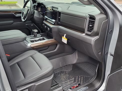 New 2026 Chevrolet Silverado 1500 LT Trail Boss w/ Convenience Package II image 9