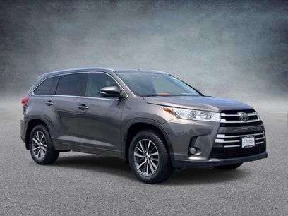 Used 2017 Toyota Highlander XLE