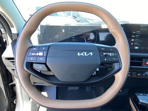 New 2026 Kia EV6 Wind RWD image 16