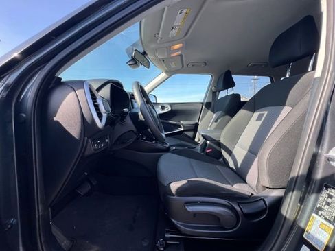 Certified 2022 Kia Soul LX w/ Technology Package image 16