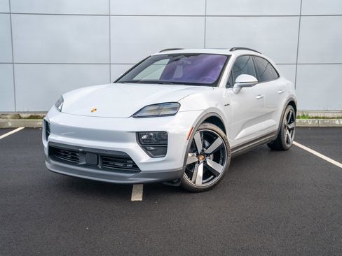 New 2026 Porsche Macan 4 Electric image 1