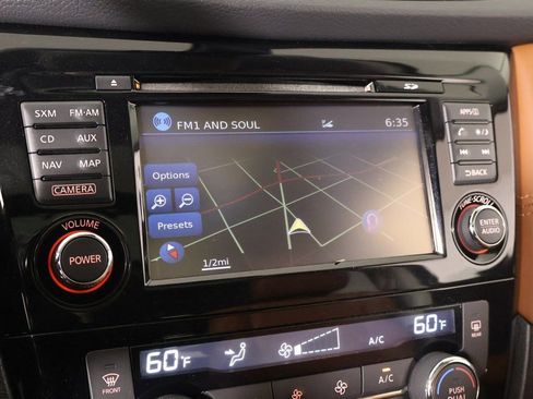 Used 2017 Nissan Rogue SL w/ SL Premium Package image 7