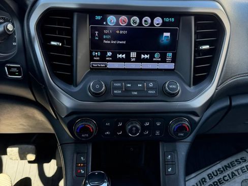 Used 2019 GMC Acadia SLT AWD/4WD image 5