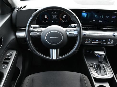 Used 2025 Hyundai Kona SEL AWD/4WD image 10