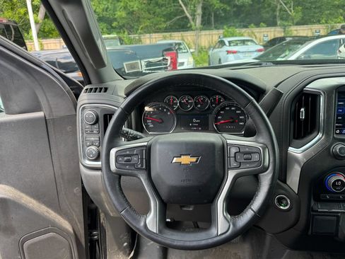 Used 2022 Chevrolet Silverado 1500 LT w/ Bed Protection Package AWD/4WD image 15
