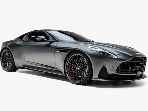 Used 2024 Aston Martin DB12 Coupe RWD image 5