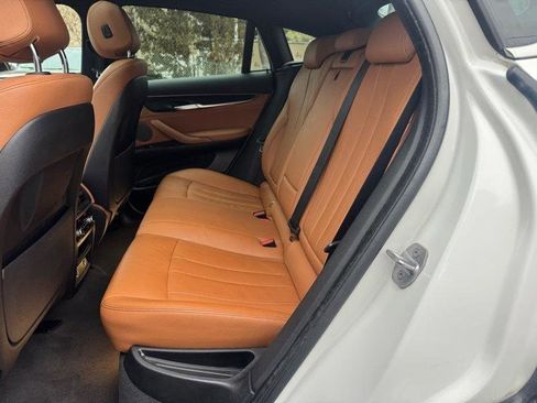 Used 2017 BMW X6 xDrive35i image 9