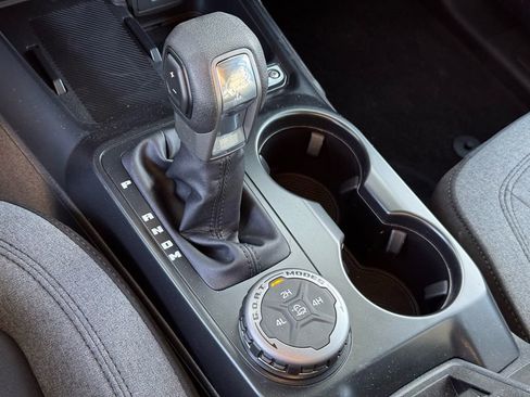 New 2025 Ford Bronco 4-Door AWD/4WD image 18