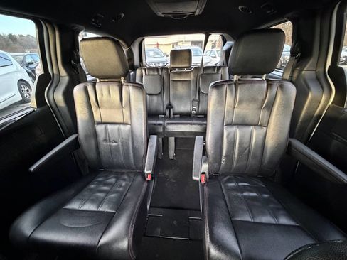 Used 2019 Dodge Grand Caravan GT FWD image 23
