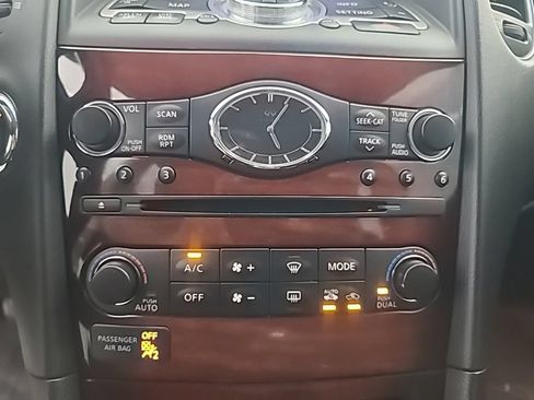 Used 2016 INFINITI QX50 AWD w/ Premium Plus Package image 36