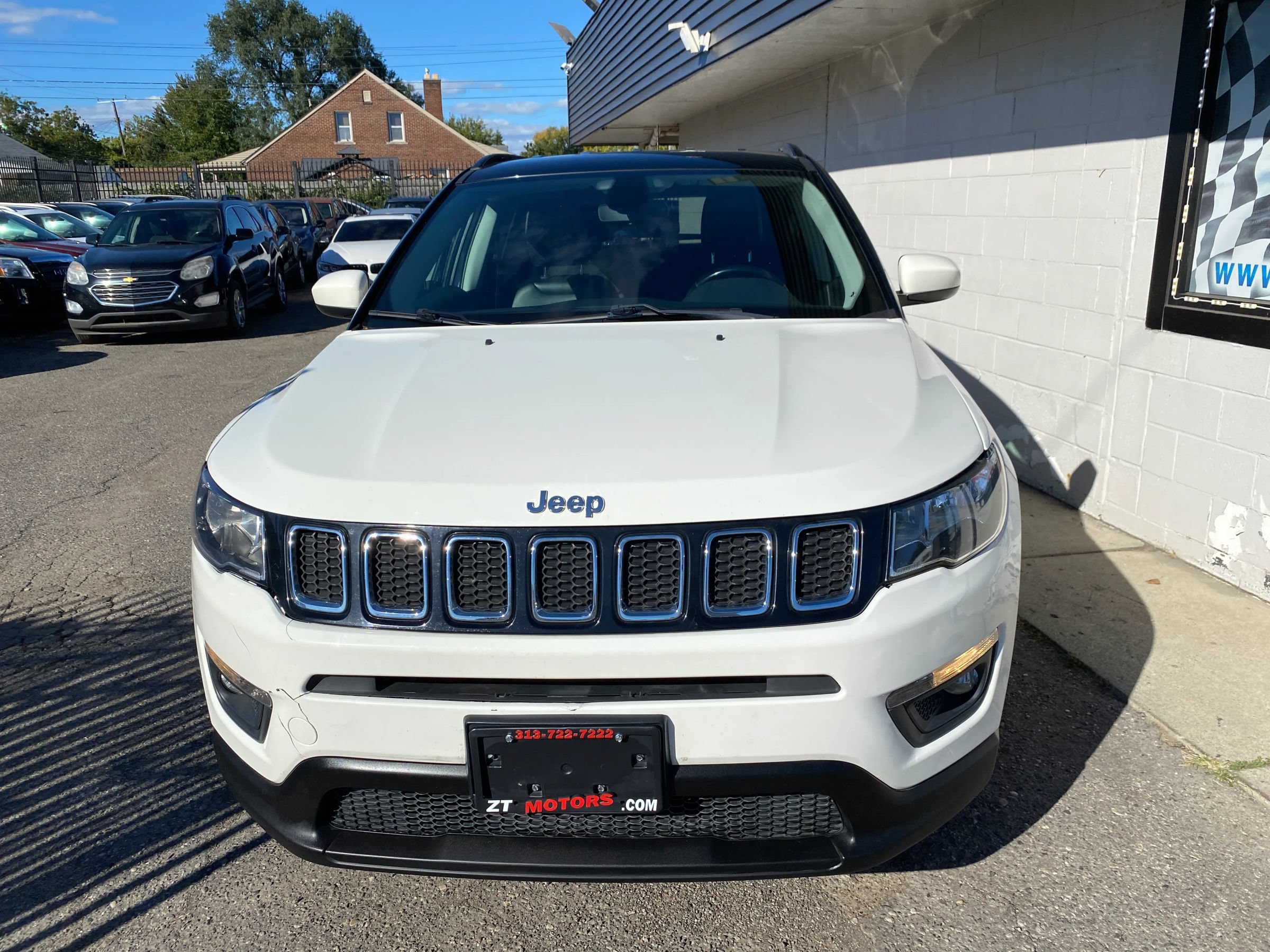 Used 2019 Jeep Compass Latitude w/ Cold Weather Group AWD/4WD image 5