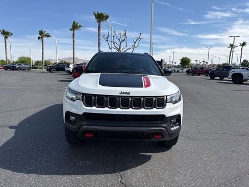 Used 2025 Jeep Compass Trailhawk w/ Trailer Tow Group image 3