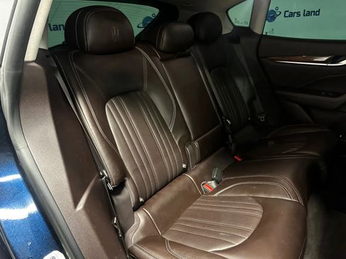 Used 2019 Maserati Levante GranLusso AWD/4WD image 22