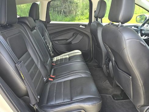 Used 2018 Ford Escape SEL AWD/4WD image 15