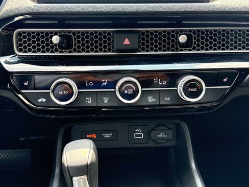 Used 2024 Honda Civic EX image 24