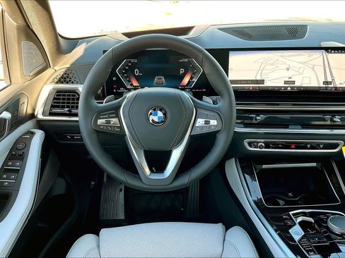 Used 2026 BMW X5 xDrive40i image 6