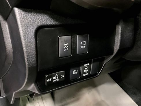 Used 2023 Toyota Tacoma Limited AWD/4WD image 33