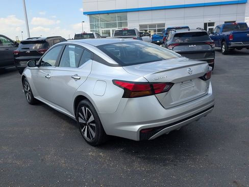 Used 2021 Nissan Altima 2.5 SV AWD/4WD image 5