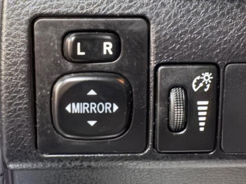 Used 2015 Toyota Corolla S FWD image 30