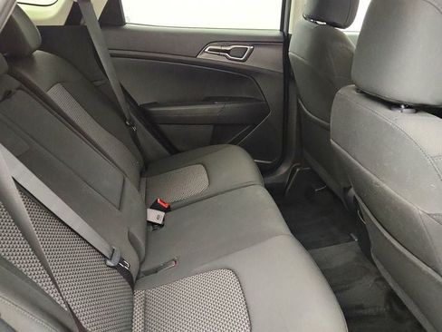Used 2025 Kia Sportage LX FWD image 21