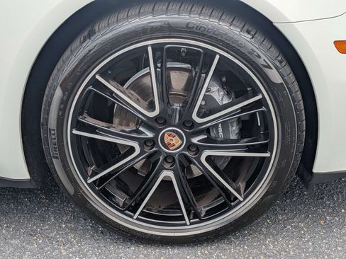 Used 2021 Porsche Panamera 4 w/ Premium Package AWD/4WD image 11