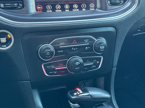 Used 2018 Dodge Charger R/T w/ Blacktop Package RWD image 21