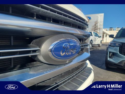 Used 2022 Ford F350 Platinum w/ FX4 Off-Road Package image 23