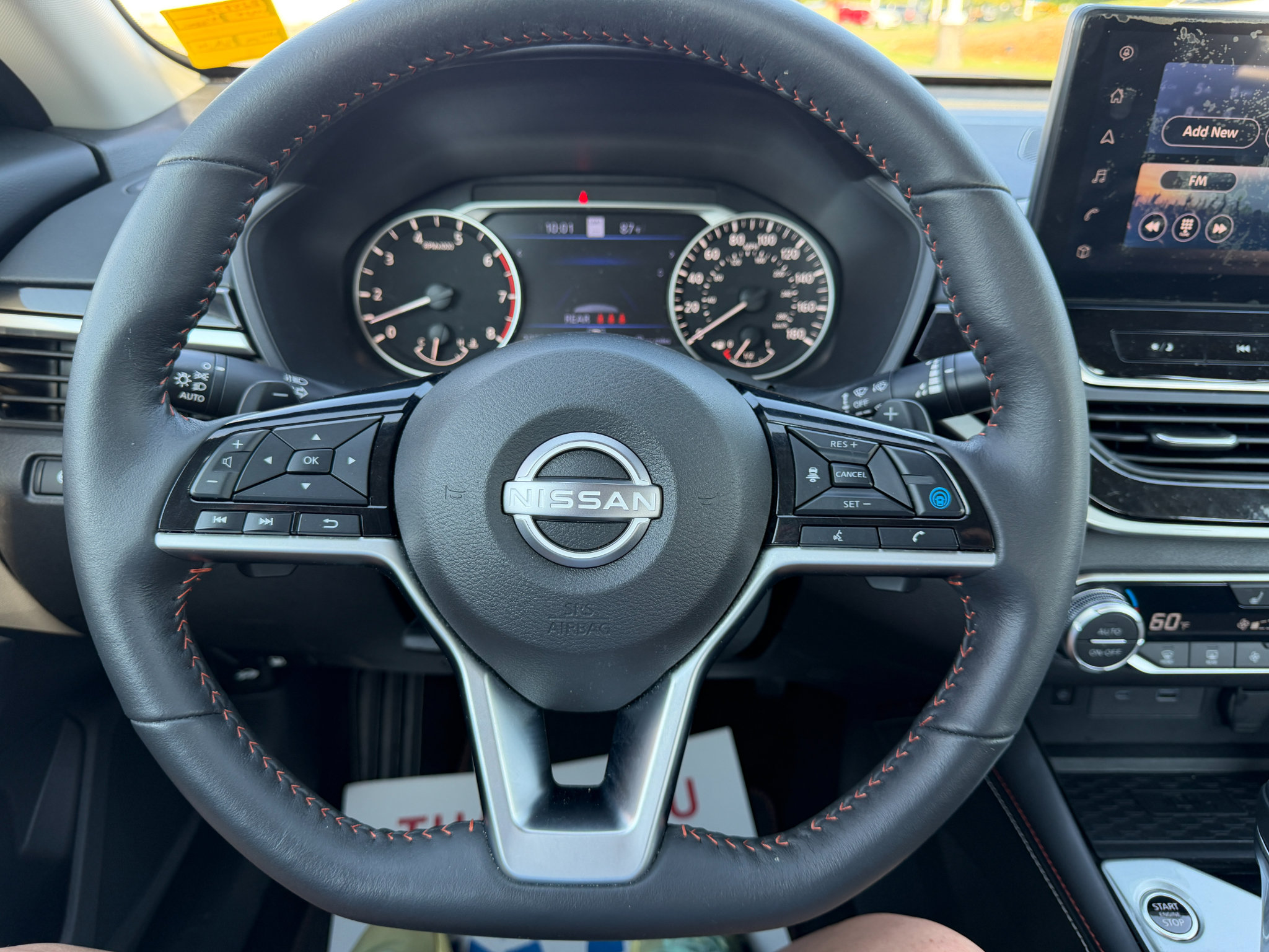 Used 2024 Nissan Altima 2.0 SR FWD image 39