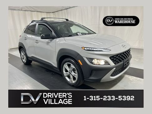 Used 2023 Hyundai Kona SEL image 1