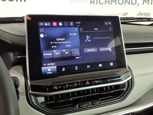 Used 2023 Jeep Compass Limited AWD/4WD image 20