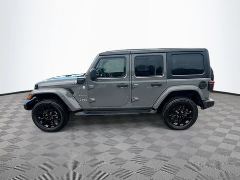 Used 2023 Jeep Wrangler Unlimited Sahara w/ Cold Weather Group AWD/4WD image 9