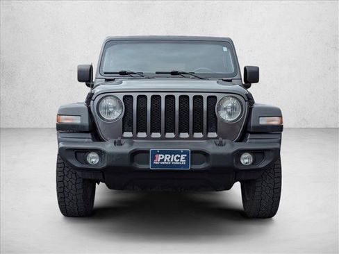 Used 2018 Jeep Wrangler Unlimited Sport S AWD/4WD image 2