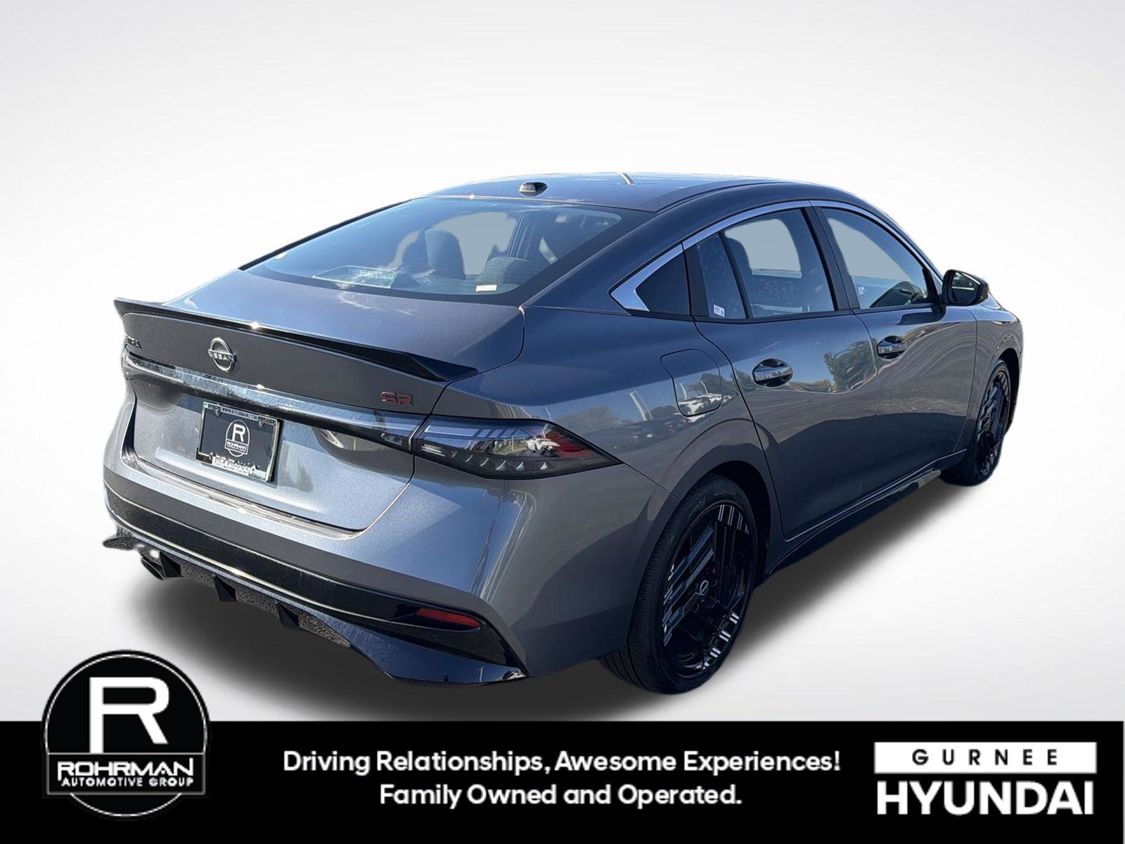 Used 2026 Nissan Sentra SR w/ Floor Mat Package FWD image 9