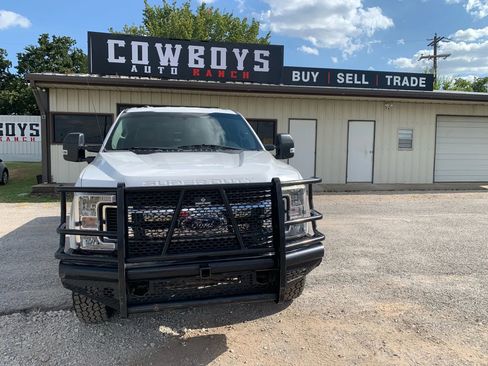 Used 2018 Ford F250 XLT w/ FX4 Off-Road Package image 7