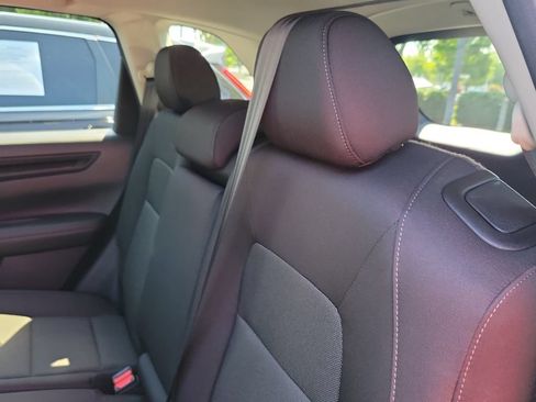Used 2025 Honda CR-V EX image 11