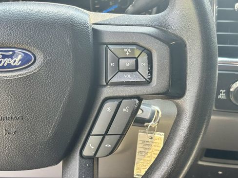Used 2016 Ford F150 XLT AWD/4WD image 26